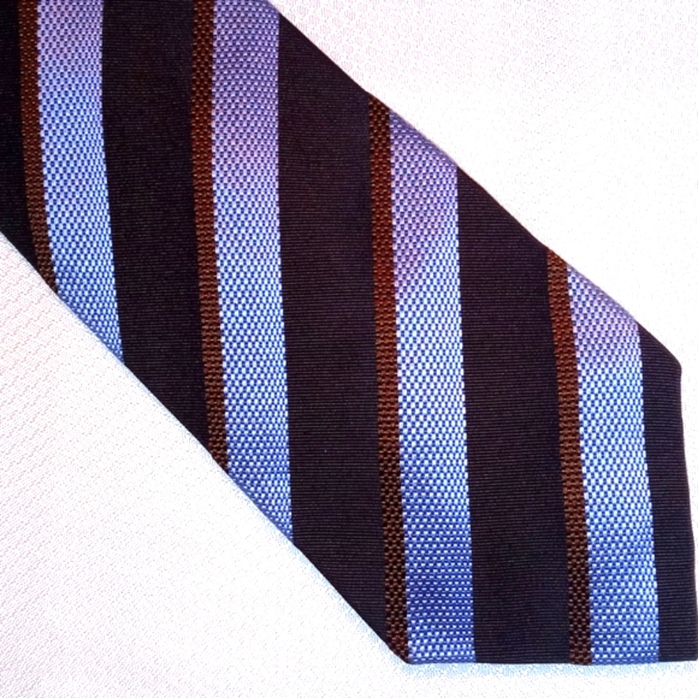 XMI Platinum necktie